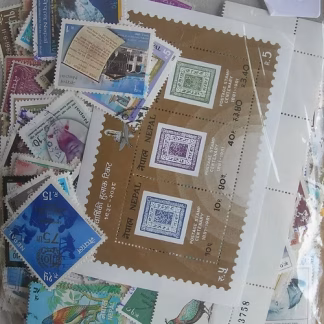NEPAL, 600 DIFFERENT STAMPS, SUPERB COLLECTION !
